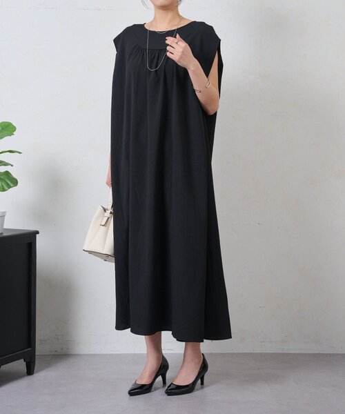 Jena espace merveilleux(ジェナ エスパスメルヴェイユ)の「リラックスギャザーワンピース(ワンピース・レディース・ベージュ/ブラック・FREE)」の7枚目の写真