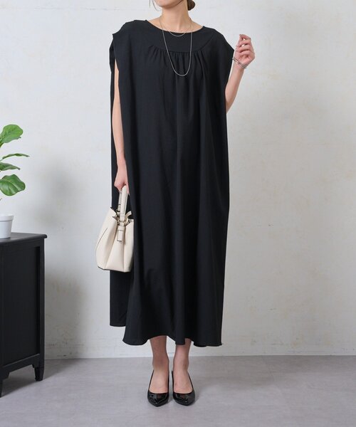 Jena espace merveilleux(ジェナ エスパスメルヴェイユ)の「リラックスギャザーワンピース(ワンピース・レディース・ベージュ/ブラック・FREE)」の8枚目の写真