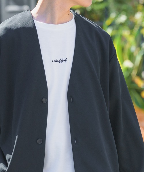 ITEMS URBANRESEARCH(アイテムズ アーバンリサーチ)の「UVカット梨地カーディガン+刺繍Tシャツセット(楽着シリーズ)(カーディガン/ボレロ・メンズ・ベージュ/ブラック/チャコールグレー/ブルー・LARGE/MEDIUM)」の2枚目の写真