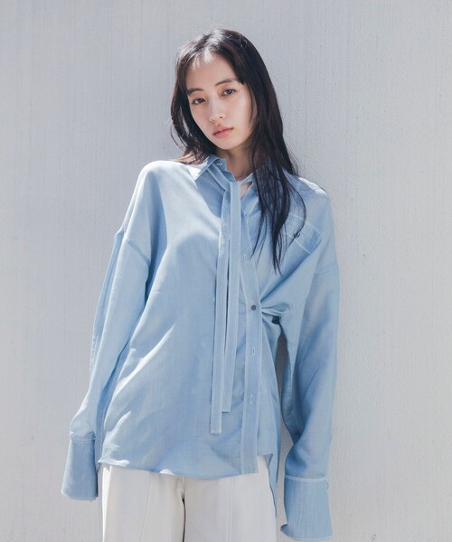 UNITED TOKYO(ユナイテッドトウキョウ)の「【大人気!】シアーデニムトリムシャツ|ウォッシャブル/夏服(シャツ/ブラウス・レディース・グレー/ブラック/サックスブルー・FREE)」の3枚目の写真