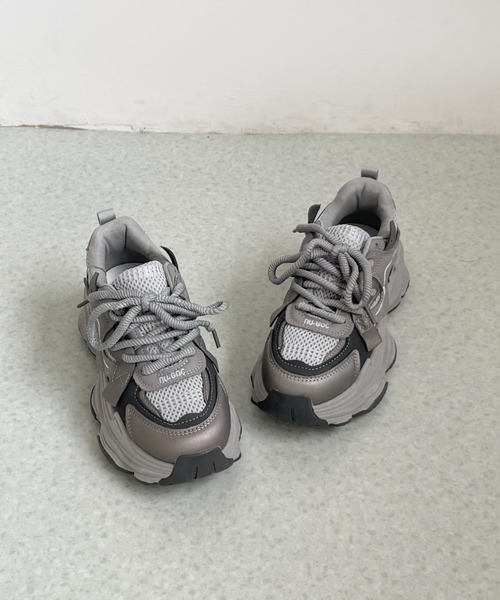 Shoes in Closet（シューズインクローゼット）の「軽量 厚底 ボリュームソール スニーカー 578（スニーカー・レディース・ブラック/ホワイト/グレー・L/LL/M/S）」の12枚目の写真