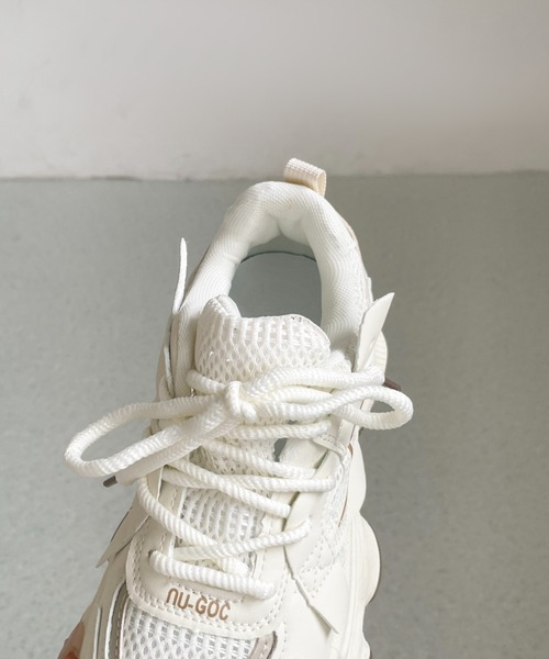 Shoes in Closet（シューズインクローゼット）の「軽量 厚底 ボリュームソール スニーカー 578（スニーカー・レディース・ブラック/ホワイト/グレー・L/LL/M/S）」の6枚目の写真
