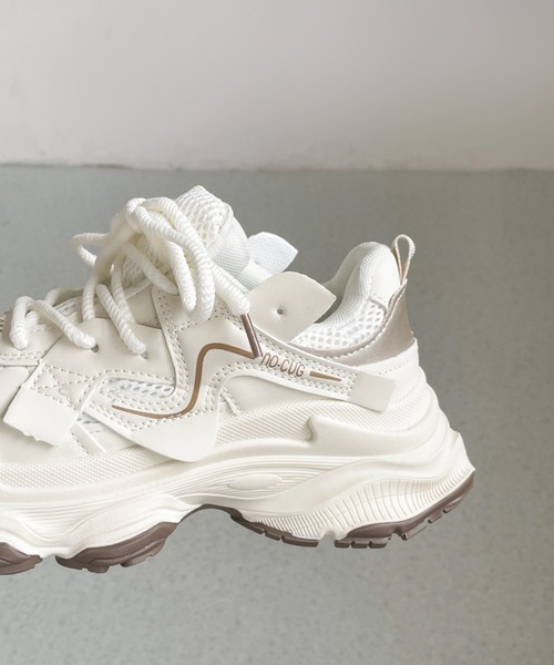 Shoes in Closet（シューズインクローゼット）の「軽量 厚底 ボリュームソール スニーカー 578（スニーカー・レディース・ブラック/ホワイト/グレー・L/LL/M/S）」の5枚目の写真