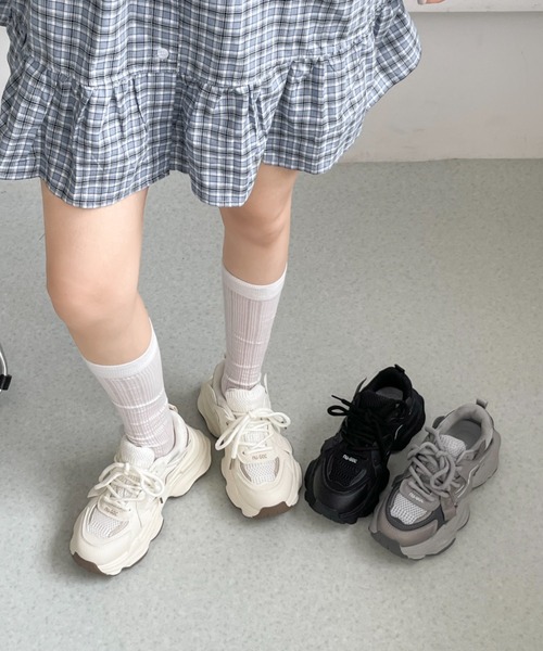 Shoes in Closet（シューズインクローゼット）の「軽量 厚底 ボリュームソール スニーカー 578（スニーカー・レディース・ブラック/ホワイト/グレー・L/LL/M/S）」の10枚目の写真