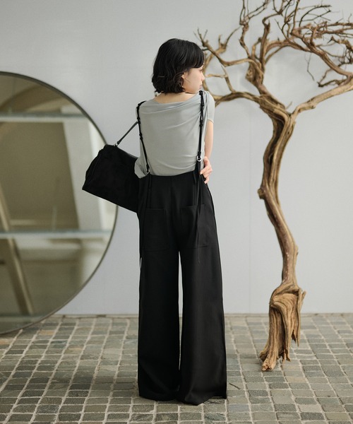 LAULEN(ローレン)の「Back knot wide salopette /ディープVネックバックノットワイドサロペット(サロペット/オーバーオール・レディース・ブラック/アイボリー・FREE)」の9枚目の写真