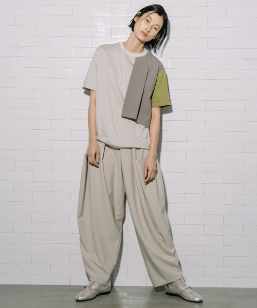 MARECHAL TERRE(マルシャルテル)の「【接触冷感 / 撥水加工 / 花粉防止】コンビネーションデザインTシャツ(Tシャツ/カットソー・レディース・ブラック/オフホワイト/ライトグレー/ネイビー・MEDIUM)」の7枚目の写真