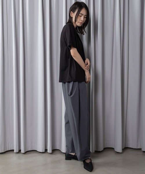 MARECHAL TERRE(マルシャルテル)の「【接触冷感 / 撥水加工 / 花粉防止】コンビネーションデザインTシャツ(Tシャツ/カットソー・レディース・ブラック/オフホワイト/ライトグレー/ネイビー・MEDIUM)」の11枚目の写真