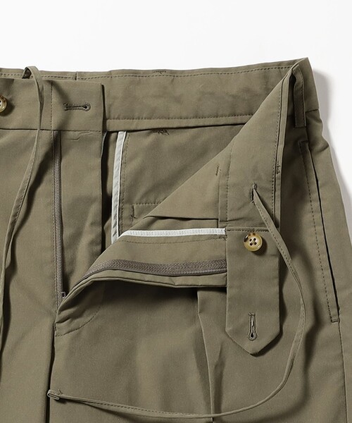 BEAMS F(ビームスエフ)の「ウェザークロス 1プリーツ イージーショーツ(その他パンツ・メンズ・ブラック/オリーブ・L/XL/S/M)」の5枚目の写真