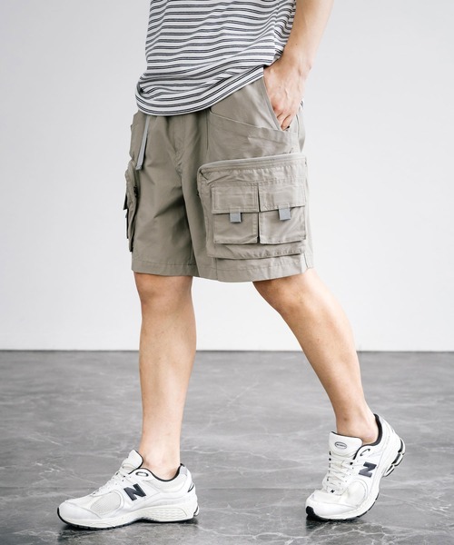 Audience(オーディエンス)の「Audience 60/40クロス ストレージツールポケットワイドカーゴショートパンツ AUD3671(カーゴパンツ・メンズ・オリーブ/チャコール/グレー/ブラック・M/L)」の3枚目の写真