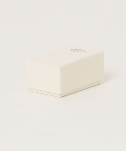 sowi(ソーイ)の「K10YG ダイヤモンド×シードパールピアス(ピアス(両耳用)・レディース・ゴールド・フリ-)」の2枚目の写真
