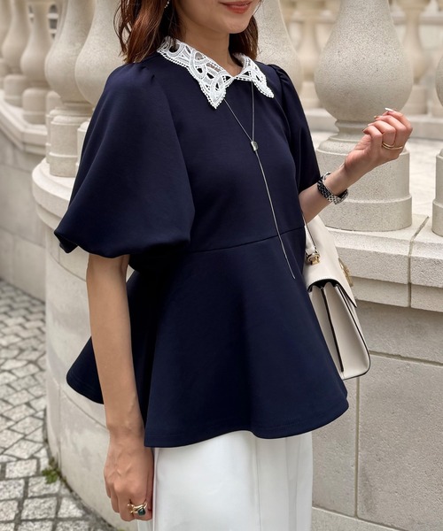 junoah（ジュノア）の「レース襟ペプラムトップス（シャツ/ブラウス・レディース・ネイビー/アイボリー/ブラック・LARGE/MEDIUM/SMALL）」の16枚目の写真