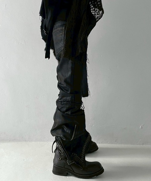 YIKAI LABORATORY（イカイラボラトリー）の「【YIKAI LABORATORY】syncope waxed denim / 【イカイラボラトリー】ダメージフレアデニムパンツ＜着用動画あり＞（デニムパンツ・メンズ・ブラック・02/01）」の19枚目の写真