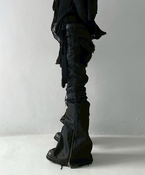 YIKAI LABORATORY（イカイラボラトリー）の「【YIKAI LABORATORY】syncope waxed denim / 【イカイラボラトリー】ダメージフレアデニムパンツ＜着用動画あり＞（デニムパンツ・メンズ・ブラック・02/01）」の17枚目の写真