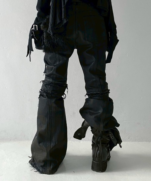 YIKAI LABORATORY（イカイラボラトリー）の「【YIKAI LABORATORY】syncope waxed denim / 【イカイラボラトリー】ダメージフレアデニムパンツ＜着用動画あり＞（デニムパンツ・メンズ・ブラック・02/01）」の18枚目の写真