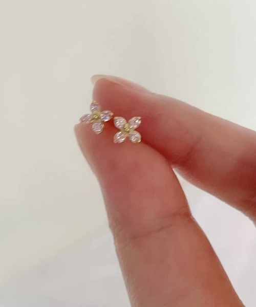 Girly Doll(ガーリードール)の「フラワーモチーフピアス(ピアス(両耳用)・レディース・シルバー/ゴールド・F)」の9枚目の写真
