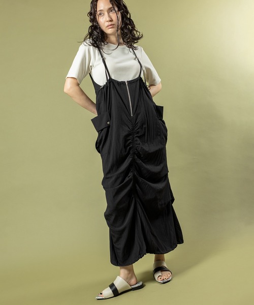 OSMOSIS（オズモーシス）の「2WAYギャザーワンピース（ワンピース・レディース・ベージュ/ブラック/カーキ・ONE SIZE）」の8枚目の写真