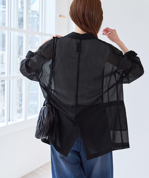 U by SPICK&SPAN(ユーバイスピックアンドスパン)の「《追加》シアーオーバージャケット(テーラードジャケット・レディース・サックスブルー/ブラック・36/38)」の3枚目の写真