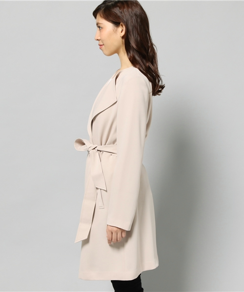 22 OCTOBRE（ヴァンドゥ－オクトーブル）の「ノーカラートレンチコート（ノーカラージャケット・レディース・アイボリー/ベージュ・40/38）」の17枚目の写真