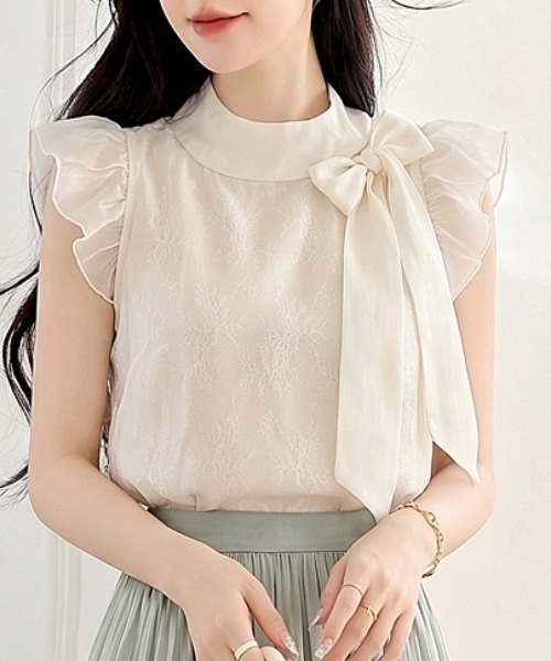 AMAJI(アマジ)の「リボン付き シフォンブラウス(シャツ/ブラウス・レディース・ベージュ・X-LARGE/LARGE/MEDIUM/SMALL)」の1枚目の写真