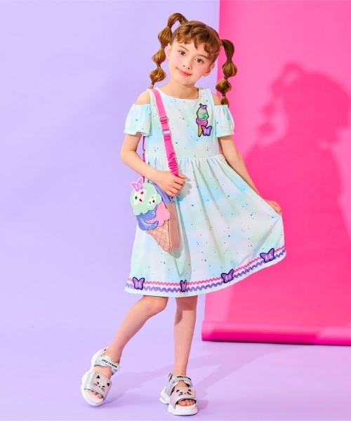 ANNA SUI mini(アナスイ・ミニ)の「【サーティワン アイスクリーム】総柄カットワンピース【接触冷感・吸水速乾・UVカット】(ワンピース・キッズ・ブラック/エメラルド・140cm/130cm/120cm/150cm)」の4枚目の写真