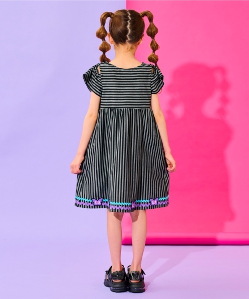 ANNA SUI mini(アナスイ・ミニ)の「【サーティワン アイスクリーム】総柄カットワンピース【接触冷感・吸水速乾・UVカット】(ワンピース・キッズ・ブラック/エメラルド・140cm/130cm/120cm/150cm)」の10枚目の写真