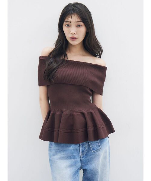 LAGUNAMOON(ラグナムーン)の「ペプラムオフショルニットプルオーバー 【夏服】【半袖】(ニット/セーター・レディース・ブラウン/ホワイト/レッド・FREE)」の6枚目の写真