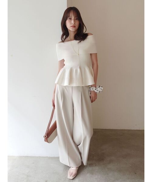 LAGUNAMOON(ラグナムーン)の「ペプラムオフショルニットプルオーバー 【夏服】【半袖】(ニット/セーター・レディース・ブラウン/ホワイト/レッド・FREE)」の21枚目の写真