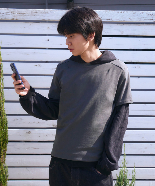 WOOALONG(ウアロン)の「Minimal cotton regular t-shirts -KHAKI(Tシャツ/カットソー・メンズ・カーキ・MEDIUM/LARGE)」の1枚目の写真
