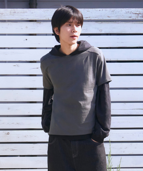 WOOALONG(ウアロン)の「Minimal cotton regular t-shirts -KHAKI(Tシャツ/カットソー・メンズ・カーキ・MEDIUM/LARGE)」の2枚目の写真