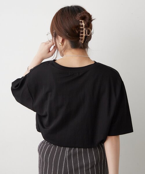 Remind me and forever（リマインドミーアンドフォーエバー）の「【ひんやりタッチ】接触冷感カノコ箔かすれプリントＴシャツ（Tシャツ/カットソー・レディース・オフホワイト/チャコールグレー/ブラック・FREE）」の16枚目の写真