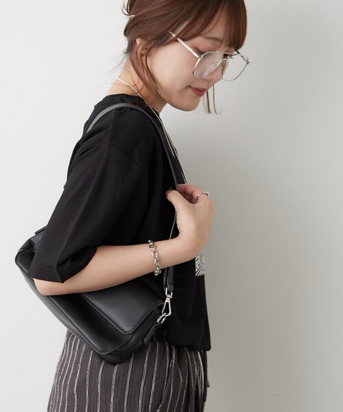 Remind me and forever（リマインドミーアンドフォーエバー）の「【ひんやりタッチ】接触冷感カノコ箔かすれプリントＴシャツ（Tシャツ/カットソー・レディース・オフホワイト/チャコールグレー/ブラック・FREE）」の17枚目の写真