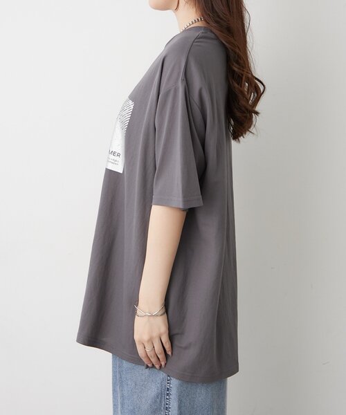 Remind me and forever（リマインドミーアンドフォーエバー）の「【ひんやりタッチ】接触冷感カノコ箔かすれプリントＴシャツ（Tシャツ/カットソー・レディース・オフホワイト/チャコールグレー/ブラック・FREE）」の22枚目の写真