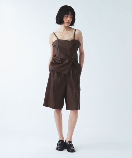 Ray BEAMS(レイビームス)の「フェイクレザー アシンメトリー キャミソール(キャミソール・レディース・ブラウン/ブラック・ONE SIZE)」の9枚目の写真