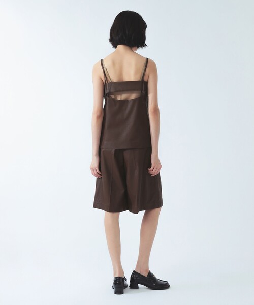 Ray BEAMS(レイビームス)の「フェイクレザー アシンメトリー キャミソール(キャミソール・レディース・ブラウン/ブラック・ONE SIZE)」の11枚目の写真