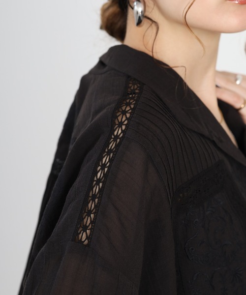Fanaka(ファナカ)の「アンティーク刺繍前開きブラウス 長袖(シャツ/ブラウス・レディース・ブラック・FREE)」の5枚目の写真