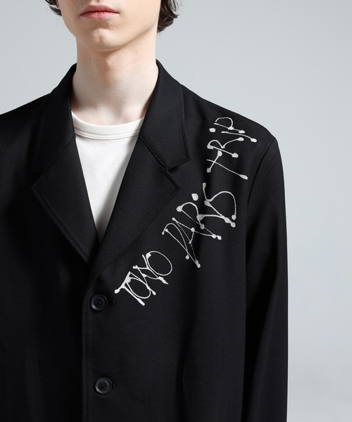 Y-3(ワイスリー)の「Y-3 CHITO CITY GRAPHIC WOOL BLAZER(テーラードジャケット・メンズ・ブラック・X-SMALL/SMALL/MEDIUM/LARGE/X-LARGE)」の4枚目の写真