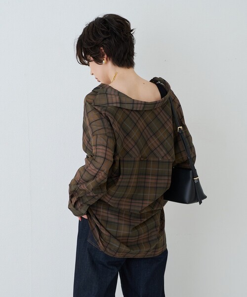 Rouge vif(ルージュヴィフ)の「P/R強撚シアーチェック2WAYシャツ/カシュクールシャツ(シャツ/ブラウス・レディース・グリーン/ベージュ・フリー)」の10枚目の写真