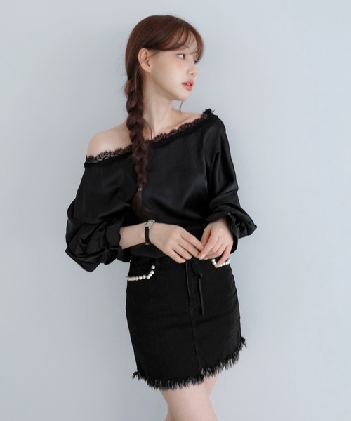 by muni:r(バイ ムニール)の「パールポケットデニムスカート/2026 AW COLLECTION(デニムスカート・レディース・ブラック・SMALL/MEDIUM)」の3枚目の写真