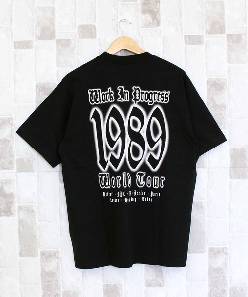 Carhartt WIP(カーハートダブリューアイピー)の「WIP ワールドツアー バックプリント 半袖Tシャツ S/S World Tour T-Shirt(Tシャツ/カットソー・メンズ・ブラック/ホワイト・XL/M/L)」の8枚目の写真
