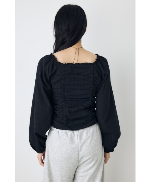AZUL by moussy(アズールバイマウジー)の「【身長/骨格別着用画像あり】2WAYオフショルダブルジップドビーブラウス パフスリーブ 長袖 夏服 秋服(シャツ/ブラウス・レディース・オフホワイト/レッド/ブラック・FREE)」の4枚目の写真