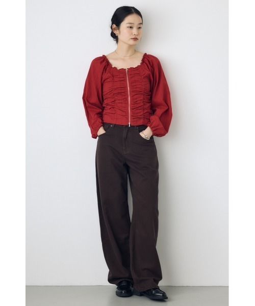 AZUL by moussy(アズールバイマウジー)の「【身長/骨格別着用画像あり】2WAYオフショルダブルジップドビーブラウス パフスリーブ 長袖 夏服 秋服(シャツ/ブラウス・レディース・オフホワイト/レッド/ブラック・FREE)」の8枚目の写真