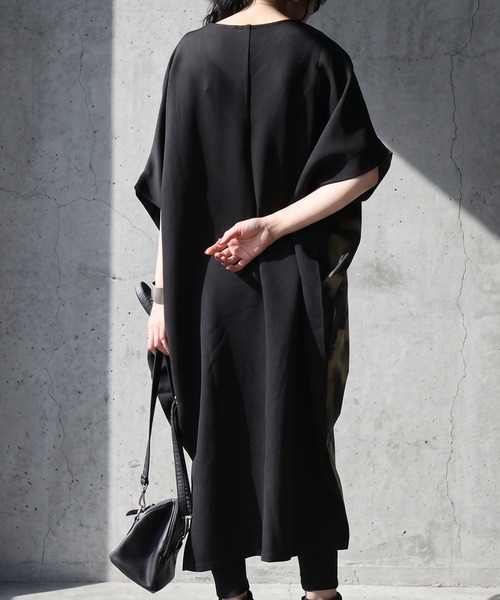antiqua(アンティカ)の「アート柄 切替 コクーン ワンピース(ワンピース・レディース・ブラック・ONESIZE)」の6枚目の写真