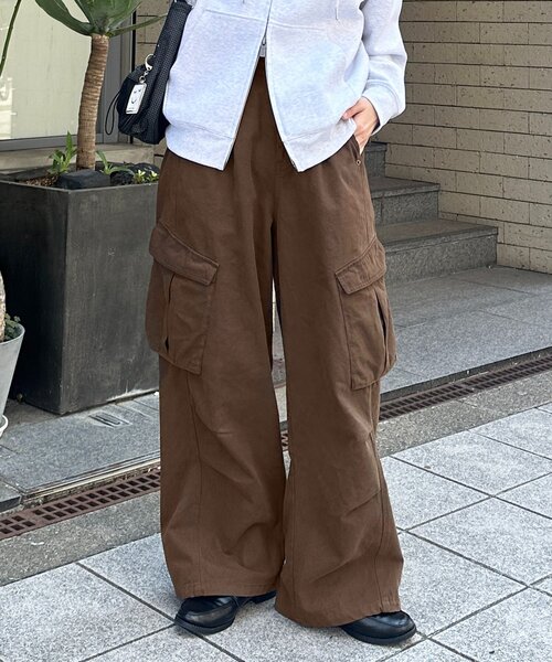 CPCM(シーピーシーエム)の「ダックカーブカーゴパンツ(カーゴパンツ・レディース・ブラック/ブラウン/ネイビー・MEDIUM/SMALL)」の3枚目の写真