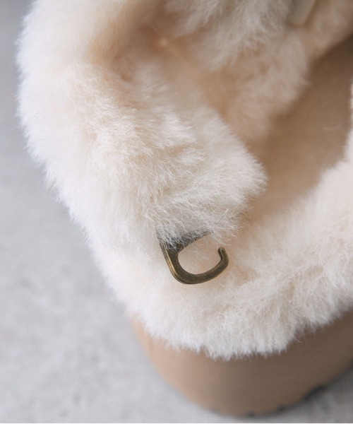 OLIVE des OLIVE(オリーブデオリーブ)の「2WAYムートンサボ(サンダル・レディース・ベージュ/アイボリー・SMALL/MEDIUM/LARGE/X-LARGE)」の5枚目の写真