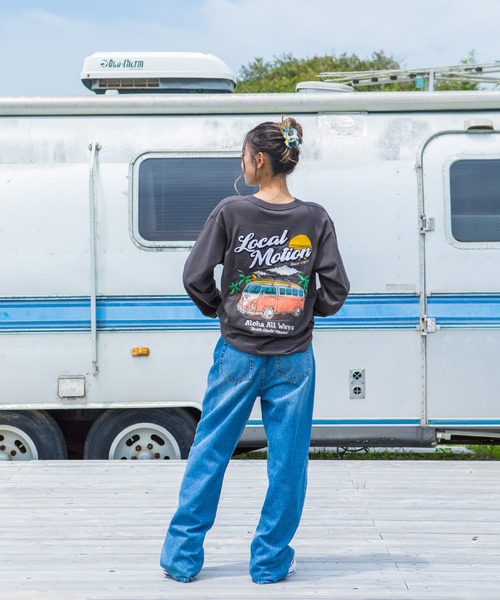 LOCALMOTION HAWAII(ローカルモーション ハワイ)の「ハワイ&リゾートバスサガラ刺繍ロングTシャツ(Tシャツ/カットソー・メンズ・チャコールグレー/ライトグレー・SMALL/X-LARGE/LARGE/MEDIUM)」の5枚目の写真