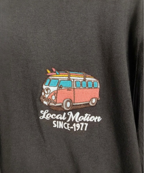 LOCALMOTION HAWAII(ローカルモーション ハワイ)の「ハワイ&リゾートバスサガラ刺繍ロングTシャツ(Tシャツ/カットソー・メンズ・チャコールグレー/ライトグレー・SMALL/X-LARGE/LARGE/MEDIUM)」の15枚目の写真