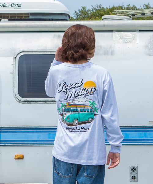 LOCALMOTION HAWAII(ローカルモーション ハワイ)の「ハワイ&リゾートバスサガラ刺繍ロングTシャツ(Tシャツ/カットソー・メンズ・チャコールグレー/ライトグレー・SMALL/X-LARGE/LARGE/MEDIUM)」の17枚目の写真