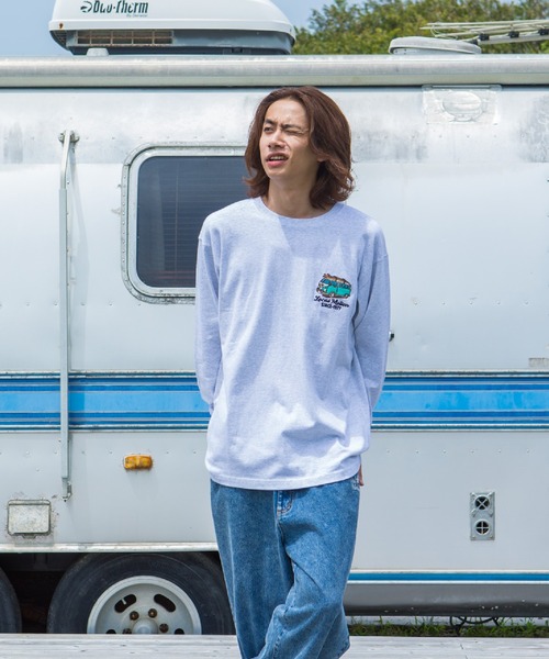 LOCALMOTION HAWAII(ローカルモーション ハワイ)の「ハワイ&リゾートバスサガラ刺繍ロングTシャツ(Tシャツ/カットソー・メンズ・チャコールグレー/ライトグレー・SMALL/X-LARGE/LARGE/MEDIUM)」の19枚目の写真