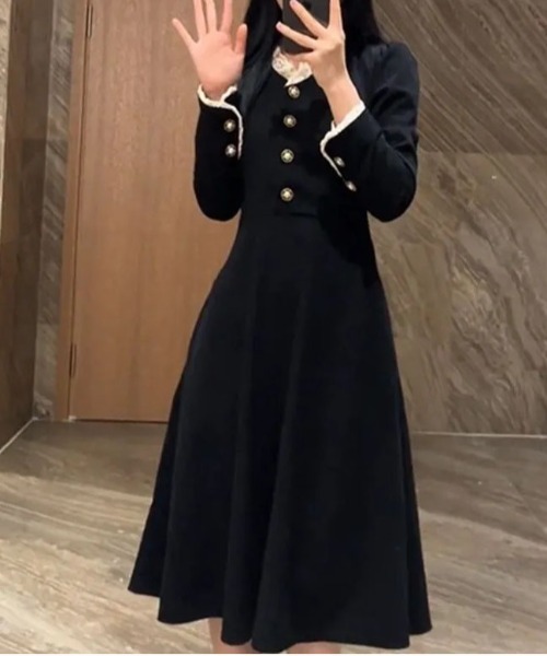 &soiree(アンドソワレ)の「レースドッキングハイネックミディ丈ワンピース(ワンピース・レディース・ブラック・LARGE/X-LARGE/MEDIUM)」の1枚目の写真