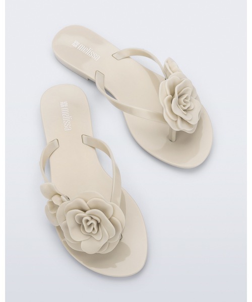 melissa(メリッサ)の「MELISSA HARMONIC PETALS AD(サンダル・レディース・ブラック/ライラック/ナチュラル・39/35-36/37/38)」の2枚目の写真